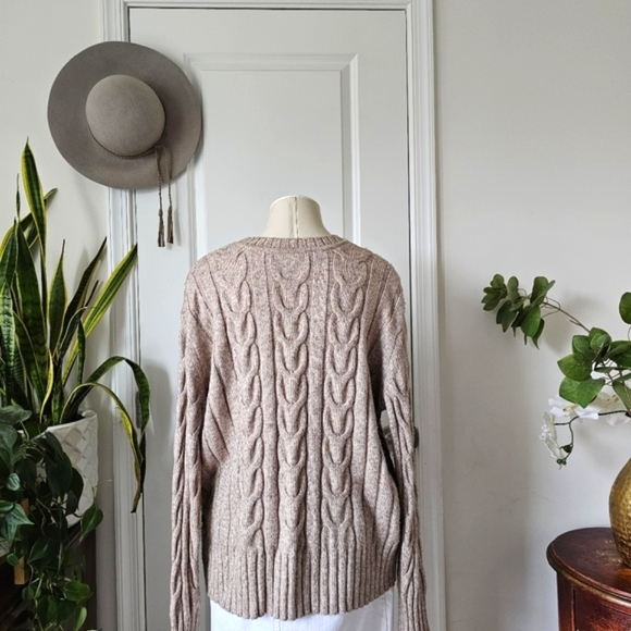 Banana Republic Women’s Cable Knit Crewneck Oatmeal Gray Sweater Oversized L - Picture 7 of 12